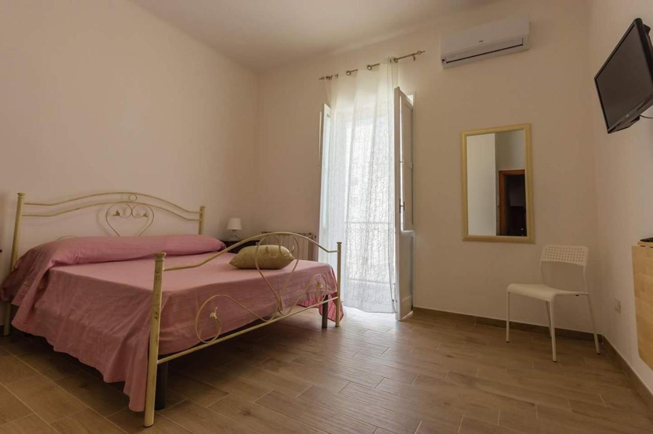 Affittacamere Raggio Di Sole Taranto Kültér fotó